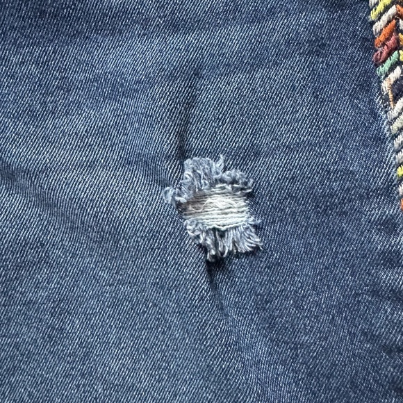 Knox Rose Cropped Semi-Distressed Embroidered Women's Jeans - Picture 6 of 17